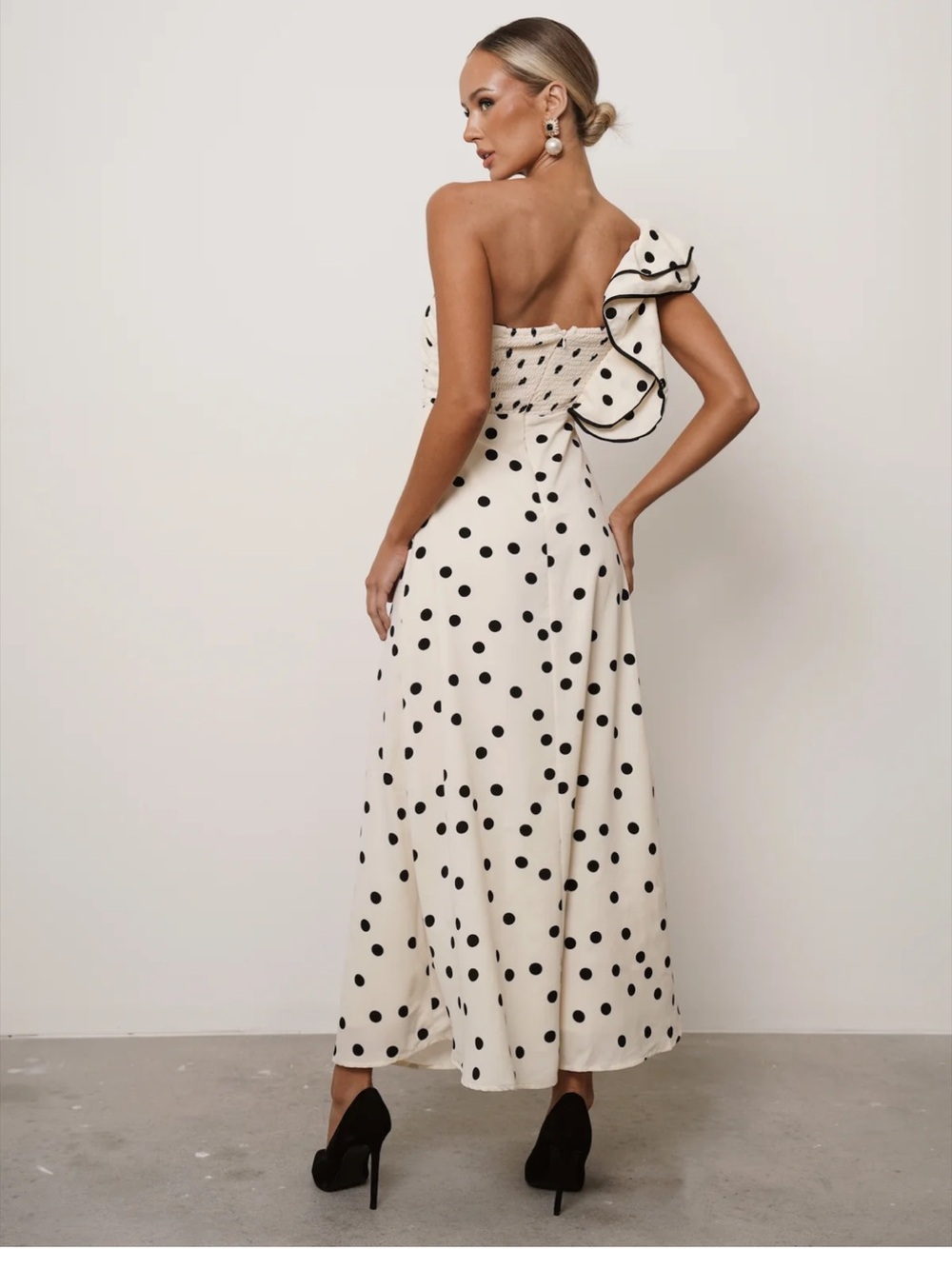One-Shoulder Polka Dot Maxi Dress - Cream/Black - Picture 2 of 5